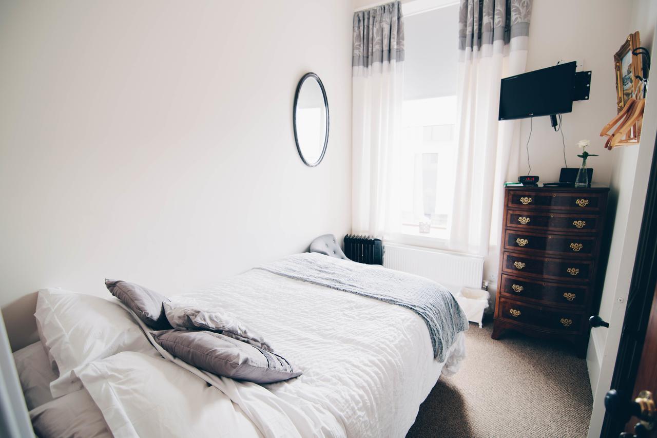 Antrim House Guest Rooms & Suites (Adults Only) Portrush Exterior foto